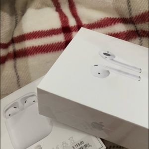 AirPods